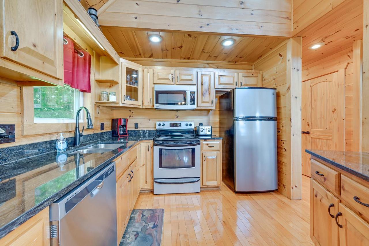 Warm And Cozy Cabin With Deck On Top Of The Blue Ridge Fancy Gap Kültér fotó