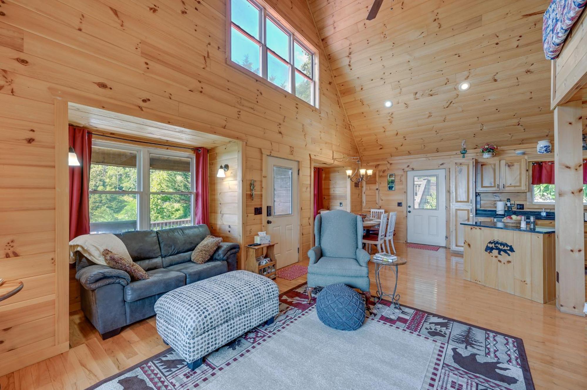 Warm And Cozy Cabin With Deck On Top Of The Blue Ridge Fancy Gap Kültér fotó